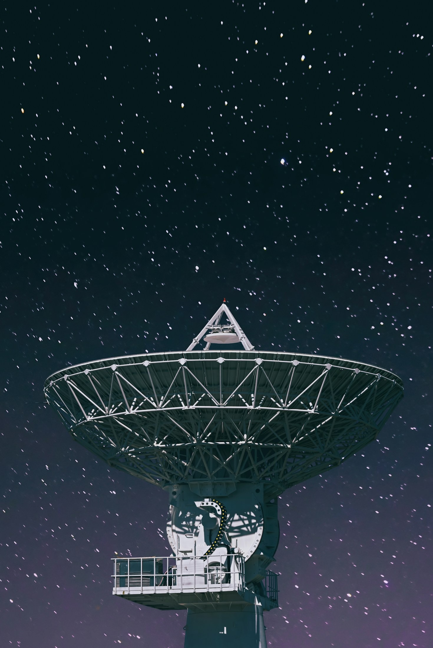How Amateur Radio Keeps Communities Connected